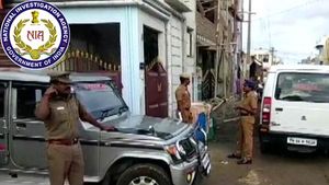 ஐ.எஸ்.ஐ.எஸ் தொடர்பு: கோவையில் என்.ஐ.ஏ. மீண்டும் சோதனை- ஹார்ட் டிஸ்க், ஆவணங்கள் பறிமுதல் 