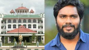 மக்கள் போற்றும் மன்னரை இப்படி பேசலாமா..? பா.ரஞ்சித்துக்கு நீதிபதி சரமாரி கேள்வி 