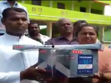 பள்ளிக்கூடத்துக்கு சீர்.. பட்டையை கிளப்பிய பெற்றோர்.. கன்னியாகுமரியில் கலக்கல்!