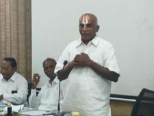 மலைக்க வைக்கும் சித்த மருத்துவம்.. குழந்தையின்மையைப் போக்கும் அரிய மருத்துவம் 