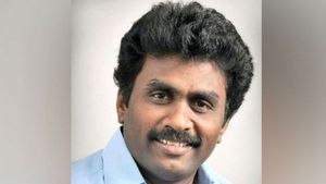 திமுக எம்பி மீது பாய்ந்தது கொலை மிரட்டல் வழக்கு.. சேலத்தில் திடீர் பரபரப்பு! 