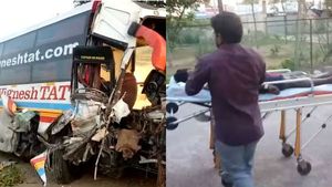 தூக்க கலக்கம்.. ஓவர் ஸ்பீட்.. விடிகாலை ஏற்பட்ட இரு விபத்துகள்.. 16 பேர் பலி.. பலர் படுகாயம் 