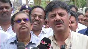 16 பேரில் ஒருவரை தக்க வைத்து கொண்ட காங்.. பெங்களூரில் சிவக்குமார் தகவல் 