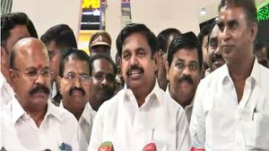 வேலூரில் என்ன வாக்குறுதியை திமுகவால் நிறைவேற்ற முடியும் சொல்லுங்க.. முதல்வர் எடப்பாடி அட்டாக்! 
