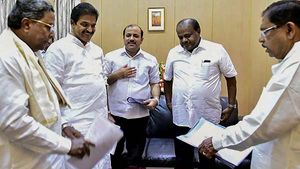 அதிருப்தி எம்எல்ஏக்களுக்கு எதிராக காங்கிரஸ் எடுத்தது தகுதி நீக்க அஸ்திரம்! 