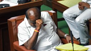 குமாரசாமி தலைமையிலான அரசு நீடிக்குமா?... கர்நாடகாவில் இன்று நம்பிக்கை வாக்கெடுப்பு 