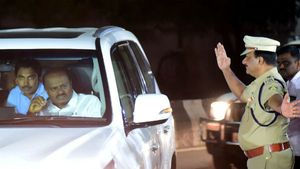 அதிருப்தியாளர்களுக்கு அமைச்சர் பதவி?... கர்நாடகா முதல்வர் திட்டமிட்டுள்ளதாக தகவல் 