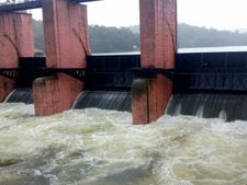 கேரளாவில் கனமழை பெய்கிறது.. பெரியாறு அணைக்கு நீர்வரத்து குறைகிறது.. காரணம் இது தான் 