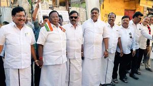 ஹைட்ரோ கார்பன் திட்டத்தை தடுத்து நிறுத்த எந்த எல்லைக்கும் சென்று போராட தயார்.. நாராயணசாமி