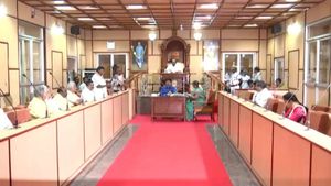 தேவையில்லை ஹைட்ரோகார்பன்.. தமிழத்தை மிஞ்சிய புதுவை.. சட்டசபையில் அதிரடி தீர்மானம்!