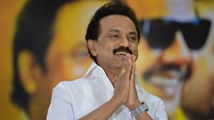 வேலூர் லோக்சபா தேர்தல்.. 15ம் தேதி ஸ்டாலின் தலைமையில் திமுக மாவட்ட செயலாளர்கள் கூட்டம் 