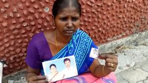 பணமும் போச்சு.. வீட்டுக்காரரையும் காணோம்.. வேறு பெண்ணுடன் ஓடிட்டார்.. போலீஸ் ஸ்டேஷனில் பெண் தர்ணா! 