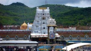 திருப்பதி செல்லும் பக்தர்கள் கவனத்திற்கு.! ஜூலை 17 சந்திர கிரகணம்.. கோயில் நடைமுறையில் மாற்றம் 