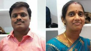 தாறுமாறாக ஓடிய பைக்.. விபத்தில் 4 பேர் பலி.. சாமி கும்பிட்டு விட்டு வீடு திரும்பியபோது சோகம் 