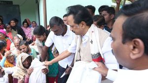 அந்த பணத்தை உங்க பாக்கெட்டிலிருந்து கொடுக்கணும்.. திமுகவை குத்திக் காட்டும் அதிமுக 