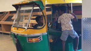 Video: அமெரிக்காவுல ஆட்டோ ஓடுமா.. ஆமா.. எனக்கு ஏன் இப்படியெல்லாம் டவுட்டு வருது! 