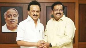 வேலூரில் திமுக பெற்றது சாதாரண வெற்றி அல்ல.. இமலாய வெற்றி.. அசத்தும் புள்ளி விவரம்! 