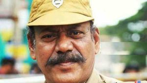 திடீர் மாரடைப்பு... மூச்சுத் திணறி உயிரிழந்த இன்ஸ்பெக்டர்.. பரலோகமாதா ஆலய விழாவில் சோகம்! 