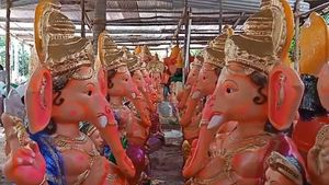 விறுவிறுன்னு தயாராகும் விநாயகர் சிலைகள்.. கன்னியாகுமரியில் கோலாகலமாக தயாராகும் கணேசர்கள்