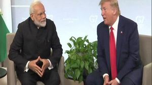 காஷ்மீரில் நிலைமை கட்டுக்குள் உள்ளதாக மோடி ஃபீல் பண்ணுகிறார்.. ட்ரம்ப் அதிரடி 