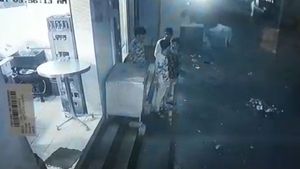 கடனுக்கு டீ கொடுக்க மறுப்பு.. டீக்கடைக்காரர் படுகொலை.. மதுரையில் அதிர்ச்சி சம்பவம் 