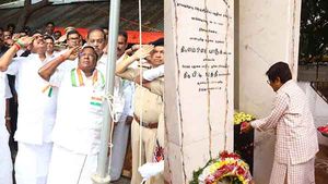 இப்பவே இத்தனை செய்கிறோம்.. கிரண் பேடி போட்ட கட்டை மட்டும் கழற்றி விட்டால்.. நாராயணசாமி