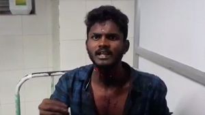 நாயை அடிக்கிற மாதிரி அடிக்கிறாங்க.. கதறியழுத ரவுடி.. பிளேடால் கழுத்தை அறுக்க முயன்றதால் பரபரப்பு! 