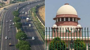 சேலம் 8 வழி சாலை எதற்காக போடுகிறீர்கள்? ஒன்றுமே புரியவில்லை.. உச்ச நீதிமன்றம் நெத்தியடி கேள்வி! 