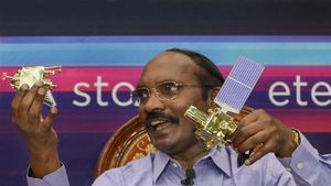 தாய் வீட்டிலிருந்து புகுந்த வீட்டுக்கு போன மருமகள்.. சந்திரயான் 2.. இஸ்ரோ சிவன் நெகிழ்ச்சி! 