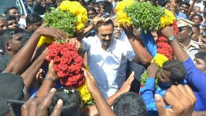 துண்டு சீட்டு வைத்து பேசறீங்கன்னு பாஜக கேலி செய்யுதே.. அதைப் பற்றி கவலை இல்லை.. ஸ்டாலின் பொளேர்! 