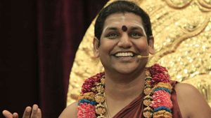 வாயை கொடுத்து வசமாக மாட்டி கொண்ட நித்தியானந்தா.. லிங்கம் எங்கே.. விசாரணையில் குதித்த போலீஸ் 