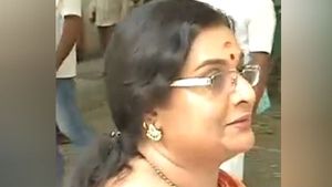 நான் தாங்க பபிதா.. எம்ஜிஆரோட நிழல்தான் எங்க அப்பா ஜஸ்டின்.. சீட் கொடுங்க.. தருமா அதிமுக 