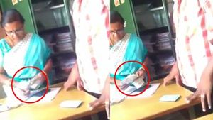உன் வீட்டுக்கு நான் வரணும்னா.. ரூ. 3500 கொடு... ராமக்காவின் அக்கப் போர்.. வெலவெலத்த வேலூர் 