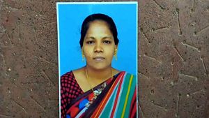 கன்னியாகுமரியில் அருள் சுனிதாவுக்கு நேர்ந்த துயரம்.. கல்லால் அடித்து கொன்ற கொடூர கணவன் 