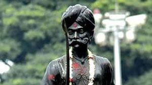 கெம்பே கவுடாவுக்கு ரூ. 500 கோடியில் 101 அடி உயர சிலை... ஒக்கலிகாக்களிடம் பலிக்குமா பாஜக ’பாச்சா’? 