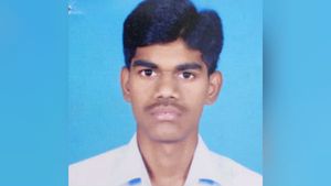 தனக்கு தானே விஷ ஊசி போட்டு மாணவர் தற்கொலை.. இதுக்குதான் டாக்டருக்கு படிச்சியா.. கதறிய பெற்றோர் 