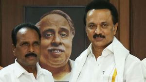 விக்கிரவாண்டி திமுக வேட்பாளராக நா புகழேந்தி.. ஸ்டாலின் அறிவிப்பு 