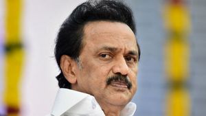 அடேங்கப்பா.. ஒத்த தொகுதியை வெல்ல.. 68 எம்.எல்.ஏ.க்கள், 10 எம்.பி.க்கள்... களமிறக்கிய திமுக...! 