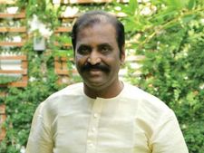 சிந்து சமவெளிக்கு முந்து சமவெளி எங்கள் கீழடி.. கவிஞர் வைரமுத்து 