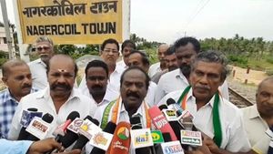 விருப்பம் இருந்தா இந்தியைப் படிக்கட்டும்.. திணிக்காதீங்க.. எச். வசந்தகுமார் பளிச் பேச்சு