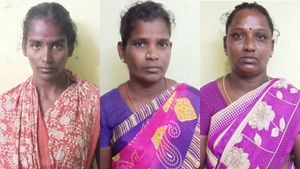 ஏற்கனவே 2.. இதில் 3வதாக முருகனுடன் தொடர்பு.. பெற்ற பிள்ளையை 1 லட்சத்துக்கு விற்ற சத்யா!