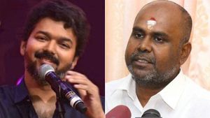 பட விளம்பரத்துக்கு கதையை பத்தி பேசுங்க.. நடிகர் விஜய்யை மறைமுகமாக விமர்சித்த அமைச்சர் உதயக்குமார் 