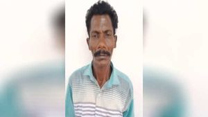 ஆண்களுடன் அடிக்கடி பேச்சு.. மனைவி கொலை.. கணவருக்கு ஆயுள்!