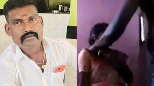 ஆபாச பட குவியல்.. அதிர வைக்கும் ஆட்டோ மோகன்ராஜின் செல்போன்.. 10 பெண்களை சீரழித்தது அம்பலம்