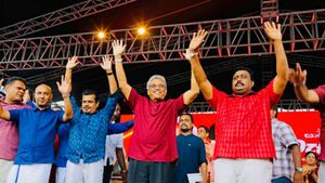 இலங்கை அதிபர் தேர்தல்: கோத்தபாயாவுக்கு சிறிசேனா கட்சி ஆதரவு 