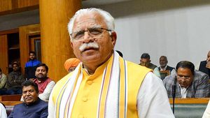  ஹரியானாவில் சுயேட்சைகள் ஆதரவுடன் பாஜக ஆட்சி- முதல்வராக கட்டார் தீபாவளிக்கு பின் பதவியேற்பு?