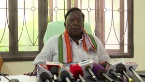 புதுச்சேரியிலும் தீபாவளிக்கு அடுத்த நாள் லீவுதானாம்.. ஜாலியா கொண்டாடுங்க!