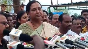 குறை சொல்வதை விடுங்கள்.. பாடமாக எடுத்துக் கொள்ளுங்கள்.. சுஜித் கல்லறையில் பிரேமலதா 