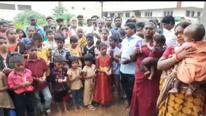 நலமுடன் திரும்பு சுஜித்.. புதுச்சேரியில் பழங்குடியினர் மனமுருக பிரார்த்தனை  