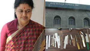 சசிகலா அடைக்கப்பட்டுள்ள பெங்களூர் மத்திய சிறையில், போலீஸ் திடீர் ரெய்டு.. கத்தி, கஞ்சா பறிமுதல் 